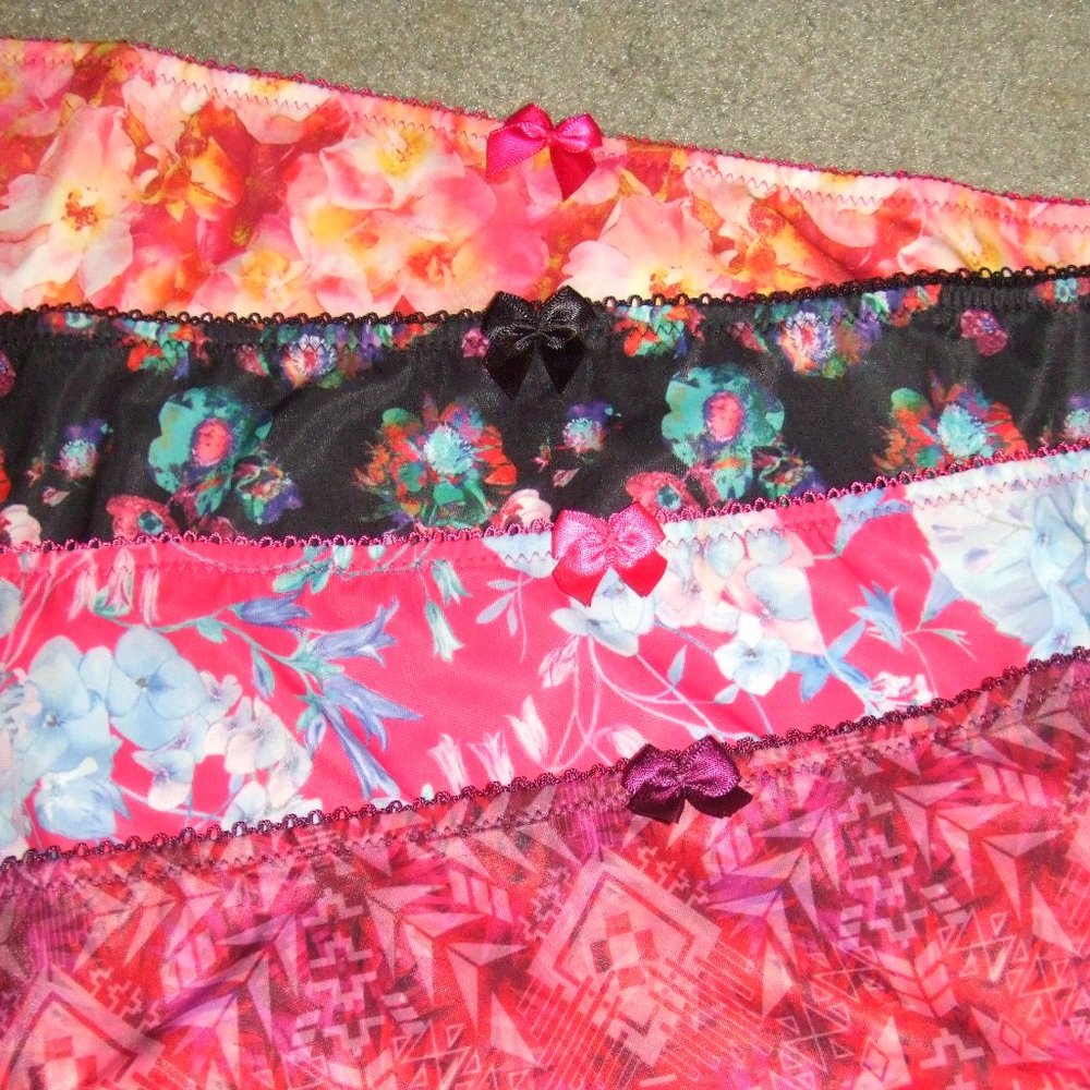 Goddess KAYLA Mid rise Brief Panties 3X/10 LOT 4